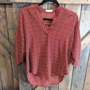 XS maroon 3/4 sleeve blouse.